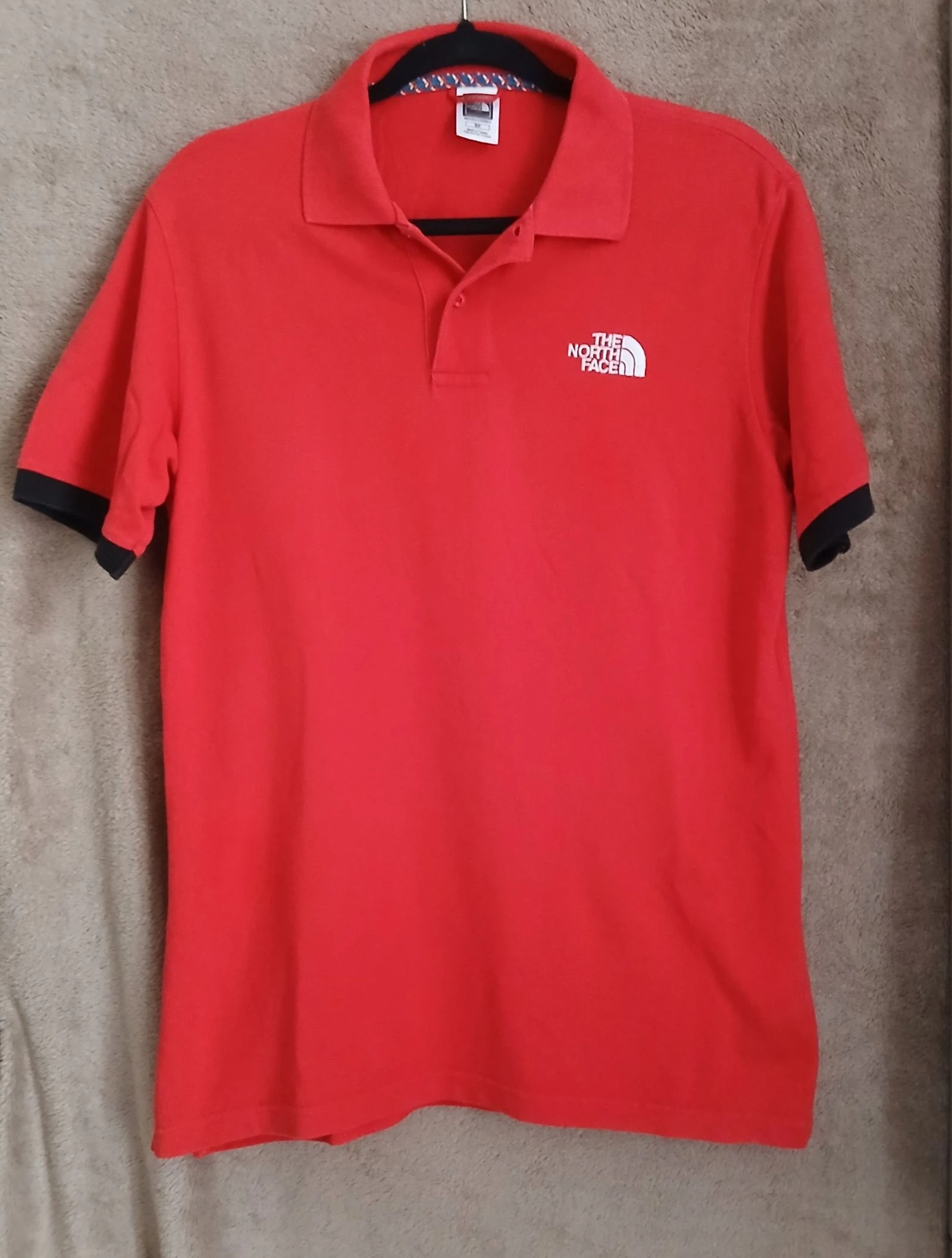 Polo rouge The North Face – Taille S – Excellent état